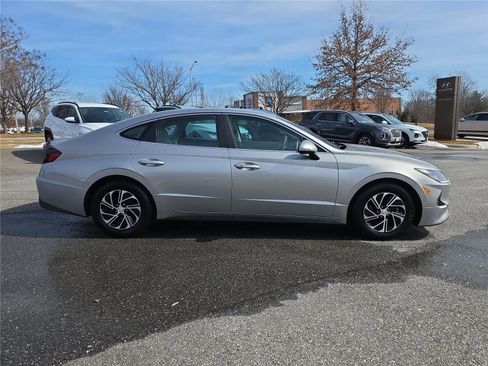 Used 2021 Hyundai Sonata Blue image 3