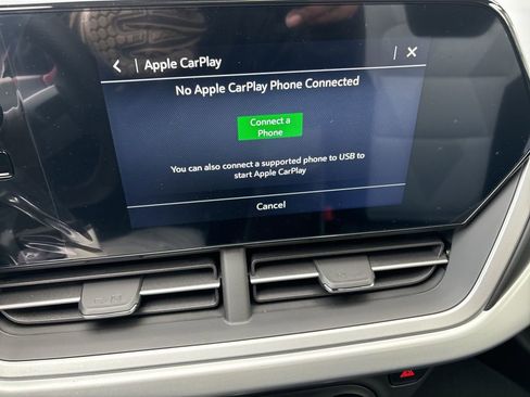 New 2026 Chevrolet Trax RS w/ Sunroof Package image 9