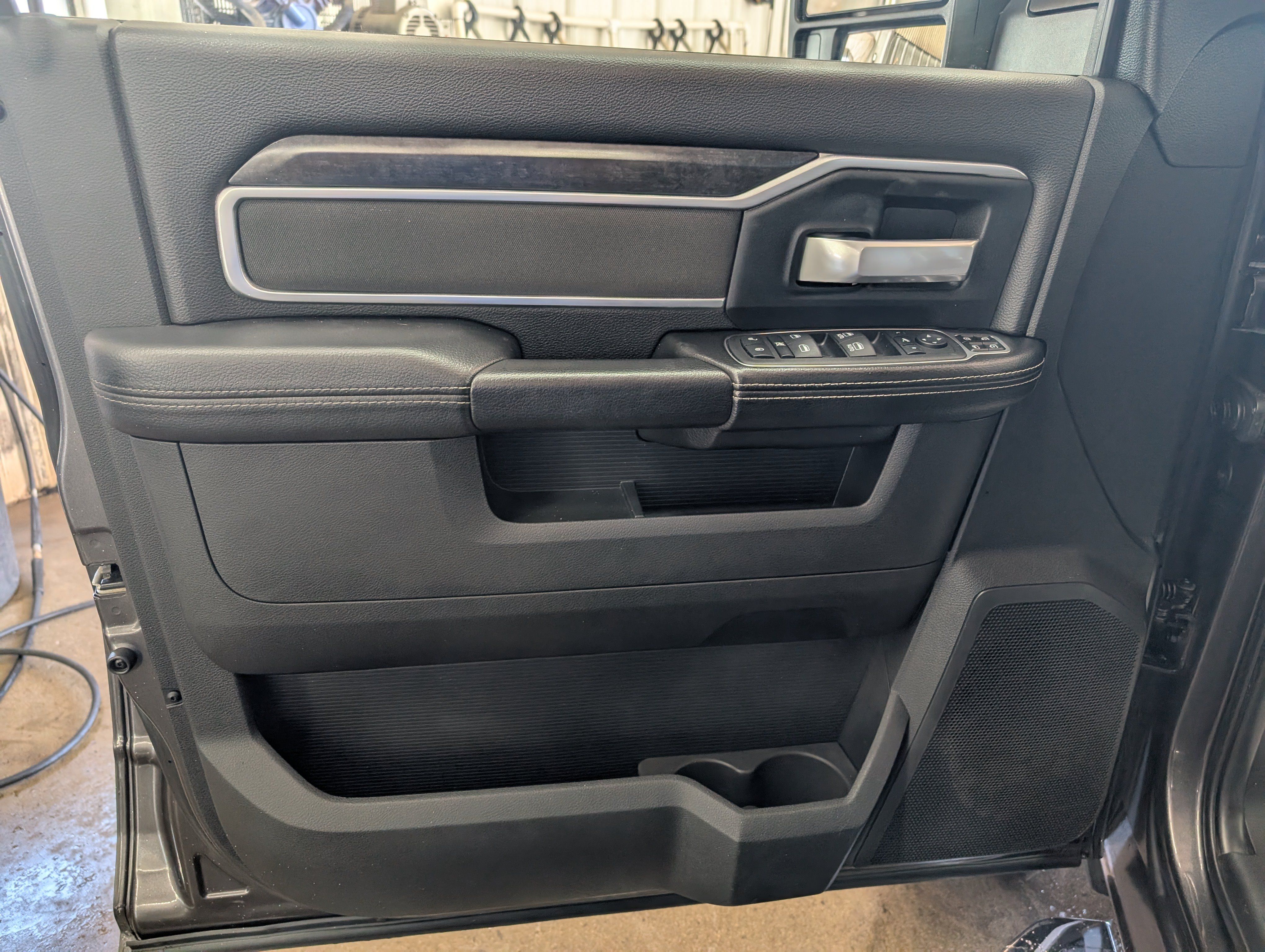 Used 2024 RAM 2500 Big Horn AWD/4WD image 11