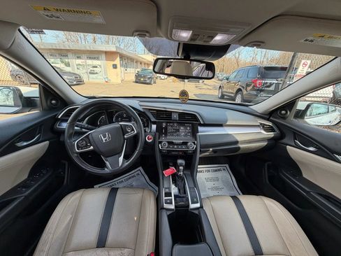 Used 2016 Honda Civic Touring image 21