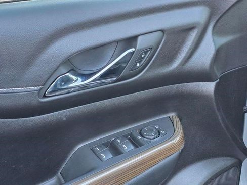 Certified 2023 GMC Acadia SLE image 11