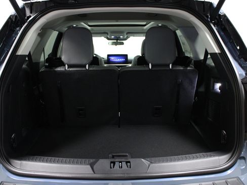 New 2026 Ford Explorer Active w/ Active Comfort Package image 16