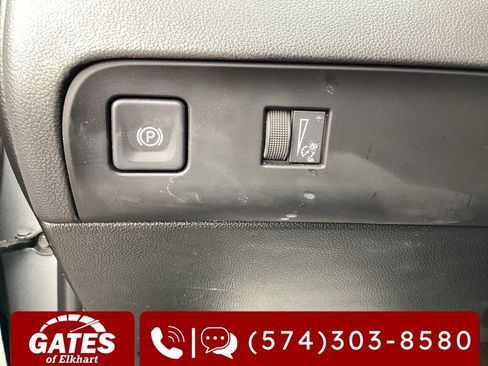 Used 2023 Buick Enclave Essence FWD image 27