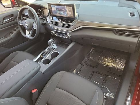 New 2025 Nissan Altima 2.5 SV w/ SV Special Edition Package image 11