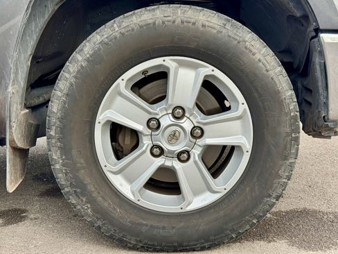 Used 2016 Toyota Tundra SR5 image 9