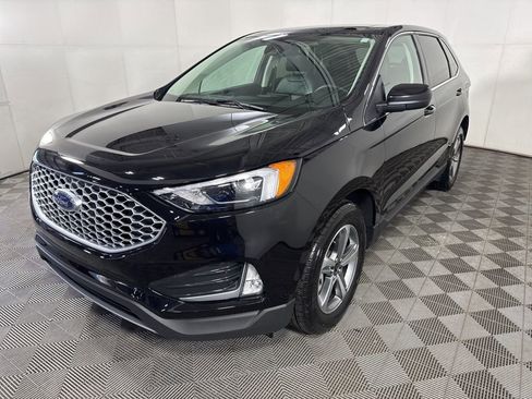 Used 2024 Ford Edge SEL w/ Convenience Package image 5