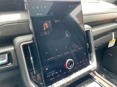 New 2026 GMC Yukon Denali w/ Denali Reserve Package AWD/4WD image 23