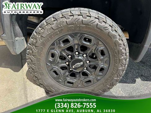 Used 2024 Chevrolet Silverado 2500 High Country w/ Midnight Edition AWD/4WD image 35