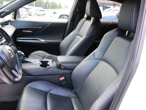 Used 2023 Toyota Venza XLE AWD/4WD image 28