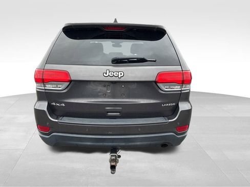 Used 2017 Jeep Grand Cherokee Laredo w/ Quick Order Package 23E image 4