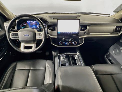 Used 2024 Ford Expedition XLT RWD image 29