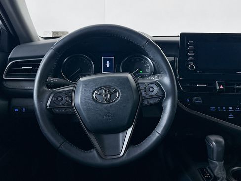 Used 2024 Toyota Camry SE FWD image 17