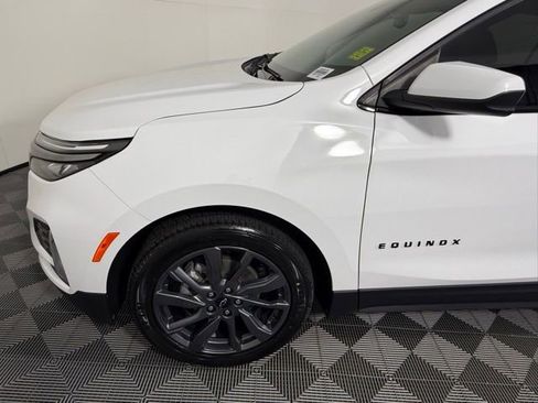 Used 2022 Chevrolet Equinox RS image 13