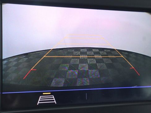 Used 2021 Chevrolet Equinox LT w/ LPO, Floor Liner Package image 19