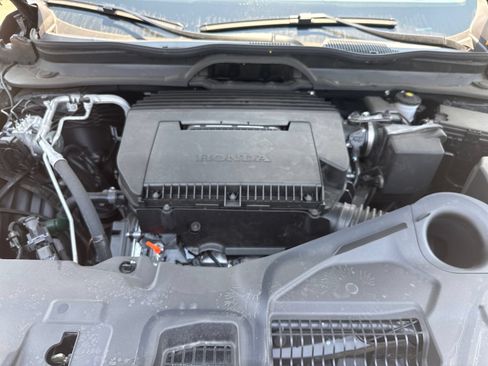 Used 2026 Honda Pilot Touring image 16