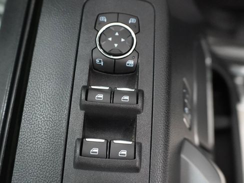 Used 2019 Ford F150 Lariat RWD image 22