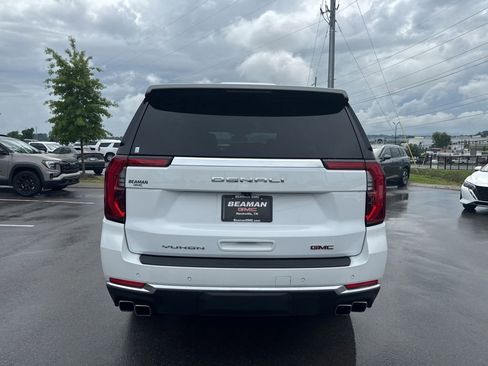 Used 2025 GMC Yukon Denali AWD/4WD image 6