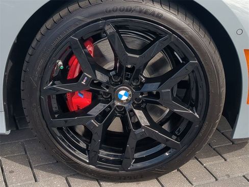 Used 2026 BMW 330i Sedan w/ M Sport Package image 12