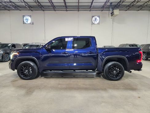 Used 2024 Toyota Tundra Limited AWD/4WD image 7