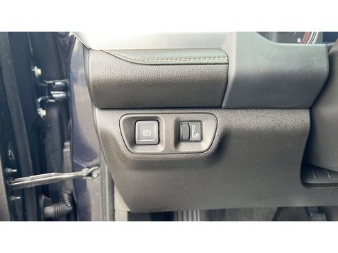 Certified 2021 GMC Acadia SLT w/ Preferred Package AWD/4WD image 23