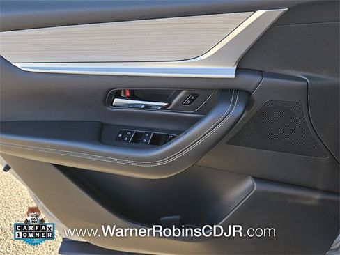 Used 2025 MAZDA CX-90 3.3 Turbo w/ Premium Sport Pkg image 33