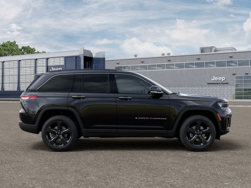 New 2026 Jeep Grand Cherokee Limited w/ Limited Altitude Package AWD/4WD image 26