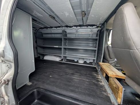 Used 2021 Chevrolet Express 2500 w/ Communications Package RWD image 11