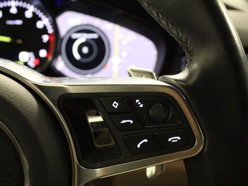 Certified 2019 Porsche Cayenne E-Hybrid image 22