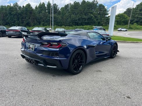 Used 2025 Chevrolet Corvette Z06 w/ Z07 Performance Package RWD image 6