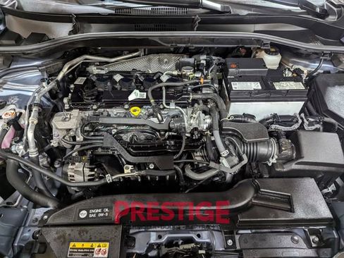 Used 2024 Toyota Corolla Cross XLE image 30