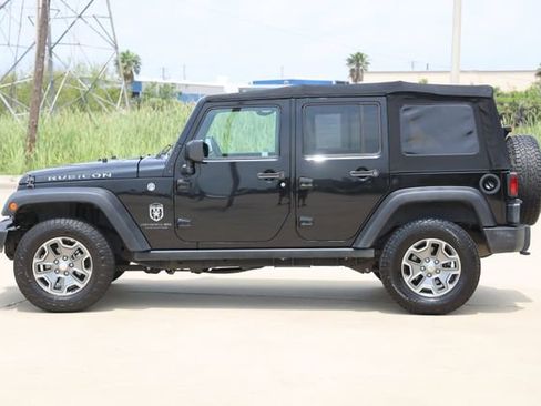 Used 2016 Jeep Wrangler Unlimited Rubicon w/ Connectivity Group AWD/4WD image 5