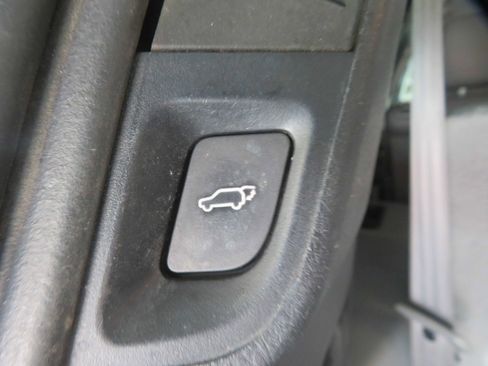 Used 2012 Toyota Sequoia Platinum AWD/4WD image 69