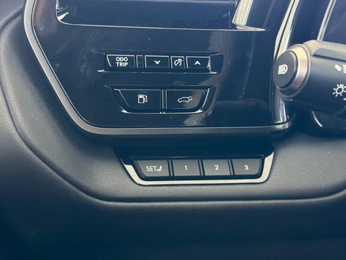 Certified 2025 Lexus TX 500h AWD w/ Technology Package image 31