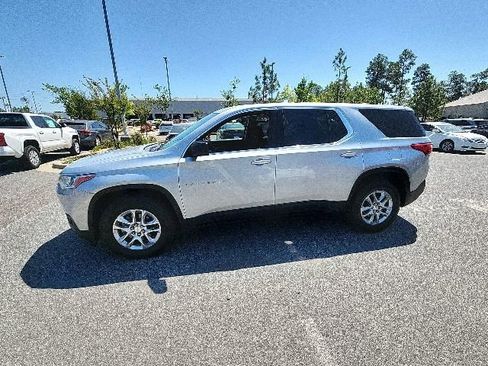 Used 2020 Chevrolet Traverse LS image 5