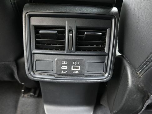 Certified 2025 Subaru Forester Premium AWD/4WD image 17