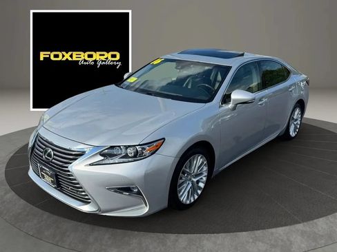 Used 2016 Lexus ES 350 w/ Luxury Package w/Wood Trim FWD image 1