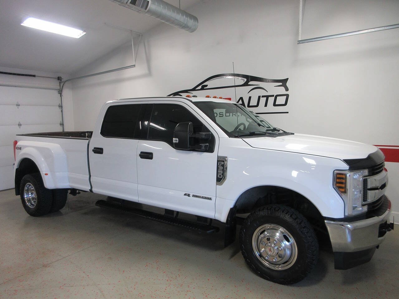 Used 2019 Ford F350 XLT AWD/4WD image 7