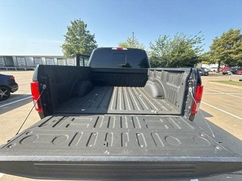 Used 2020 Ford F150 Lariat RWD image 3
