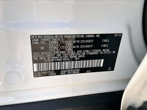 Used 2021 Toyota RAV4 LE AWD/4WD image 35
