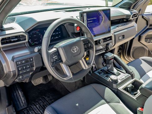 Used 2025 Toyota Tacoma TRD Off-Road w/ TRD Off Road Upgrade Package image 17