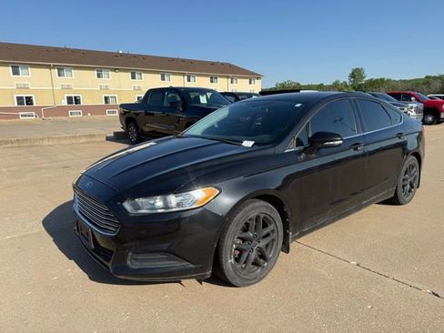 Used 2013 Ford Fusion SE FWD image 6