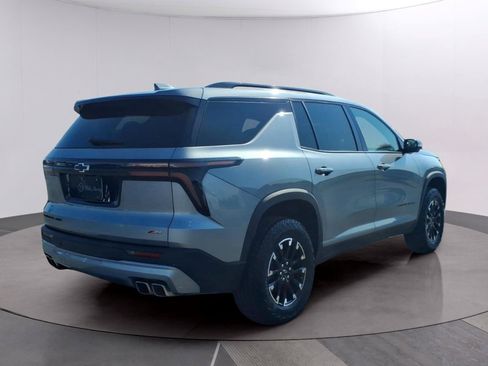 Used 2025 Chevrolet Traverse Z71 w/ Driver Confidence Package AWD/4WD image 5