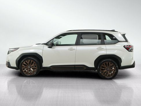 Used 2025 Subaru Forester Sport AWD/4WD image 2