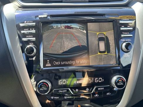 Certified 2024 Nissan Murano Platinum w/ Cargo Package image 17