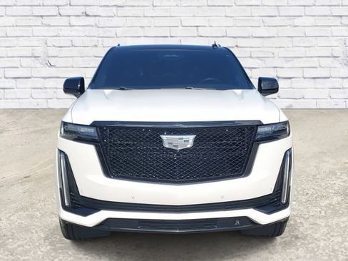 Used 2023 Cadillac Escalade Sport Platinum w/ LPO, ONYX Package image 6