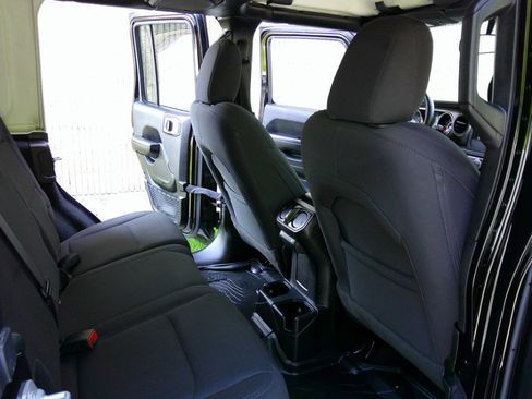Used 2020 Jeep Wrangler Unlimited Sport S AWD/4WD image 51