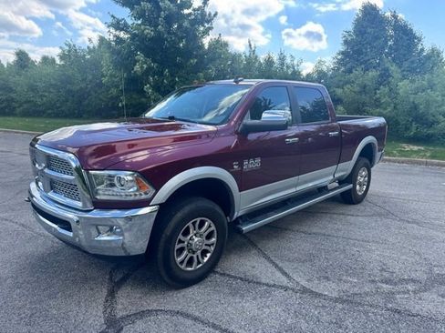 Used 2018 RAM 2500 Laramie AWD/4WD image 2