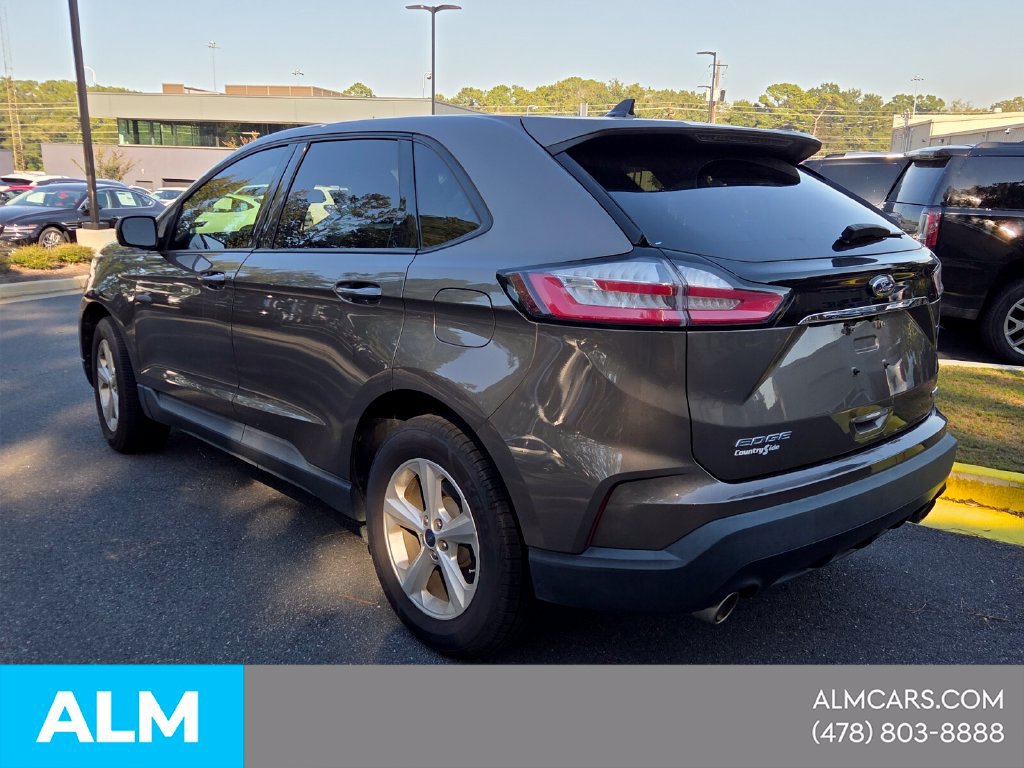 Used 2019 Ford Edge SE FWD image 3