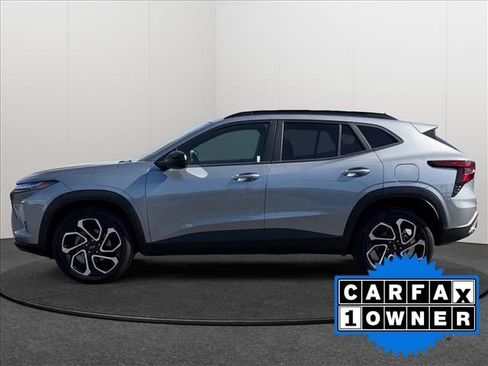 Certified 2024 Chevrolet Trax RS w/ Driver Confidence Package FWD image 3