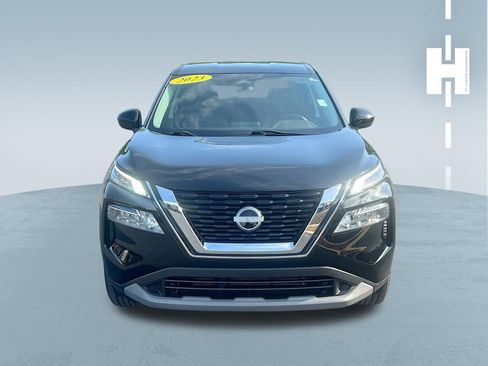 Used 2023 Nissan Rogue SV image 2